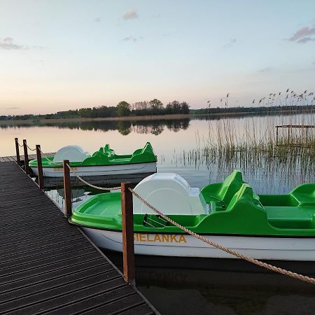 Siedlisko Nr 4A Nad Jeziorem Skarlinskim, Jezioro, Mazury, Domki Letniskowe Kurzetnik Exterior photo