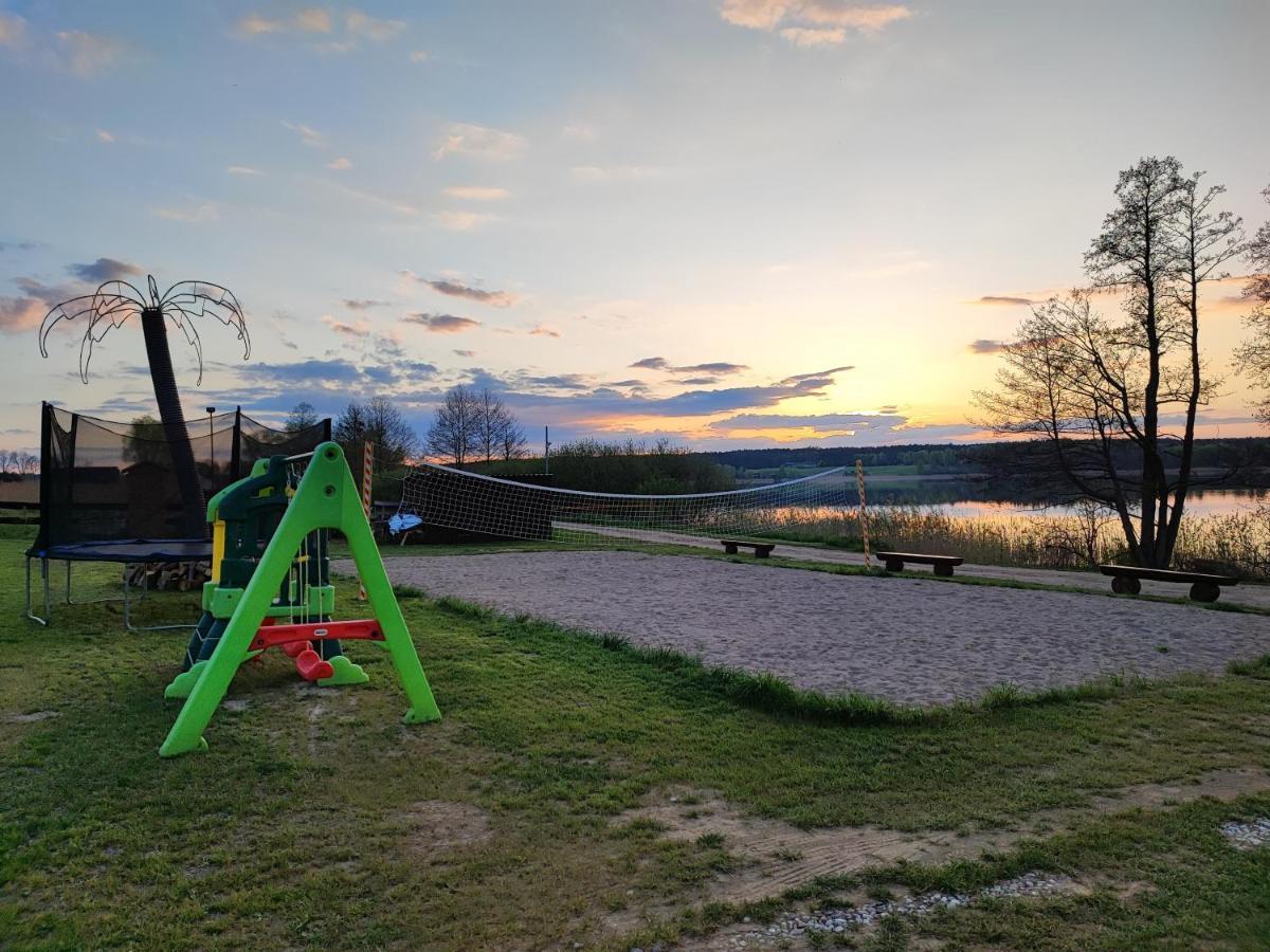 Siedlisko Nr 4A Nad Jeziorem Skarlinskim, Jezioro, Mazury, Domki Letniskowe Kurzetnik Exterior photo